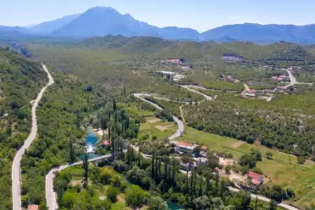 BAULAND, OMIS INLAND, BLATO NA CETINI