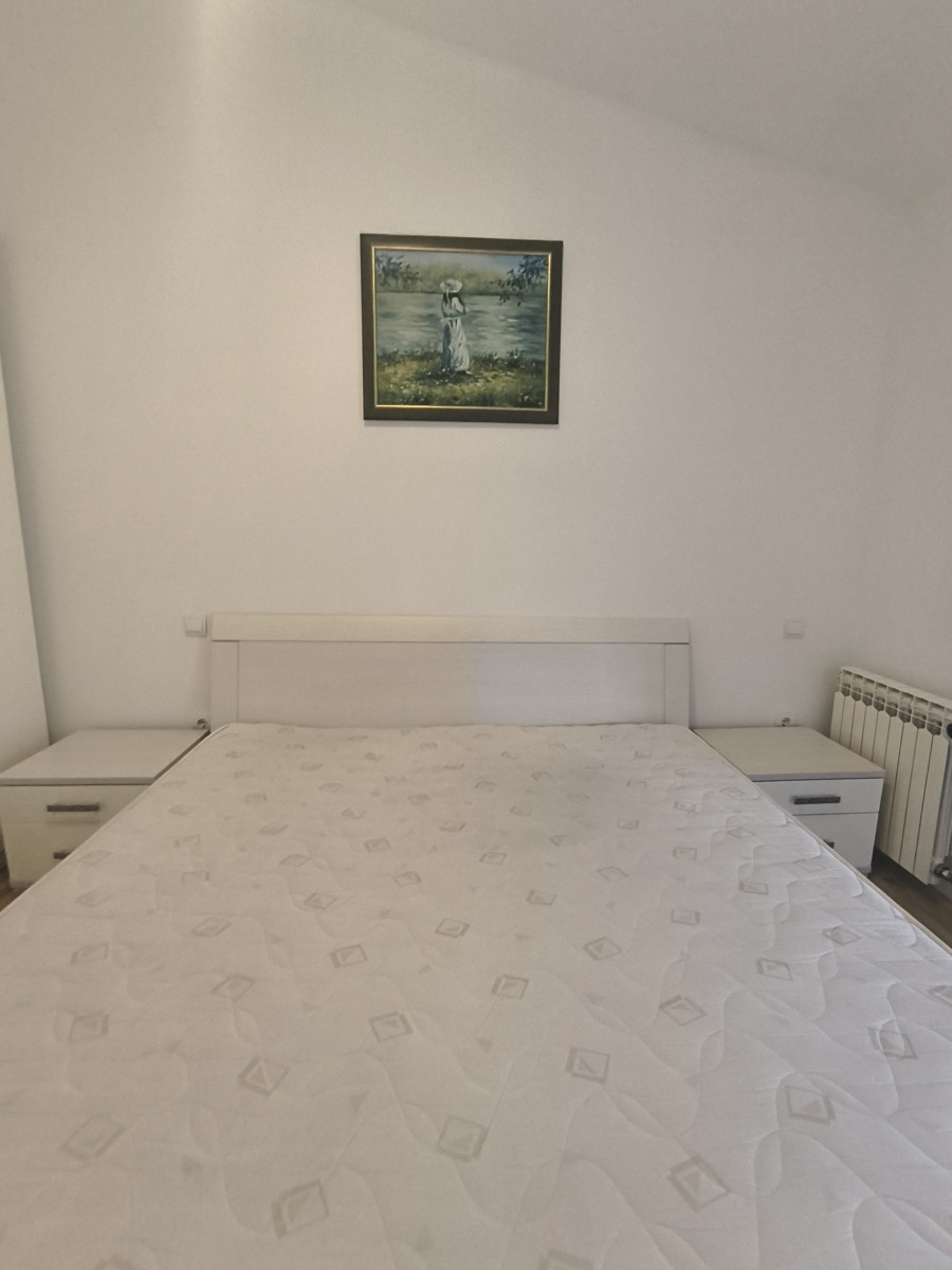 KUĆA SA STANOVIMA BLIZU MORA