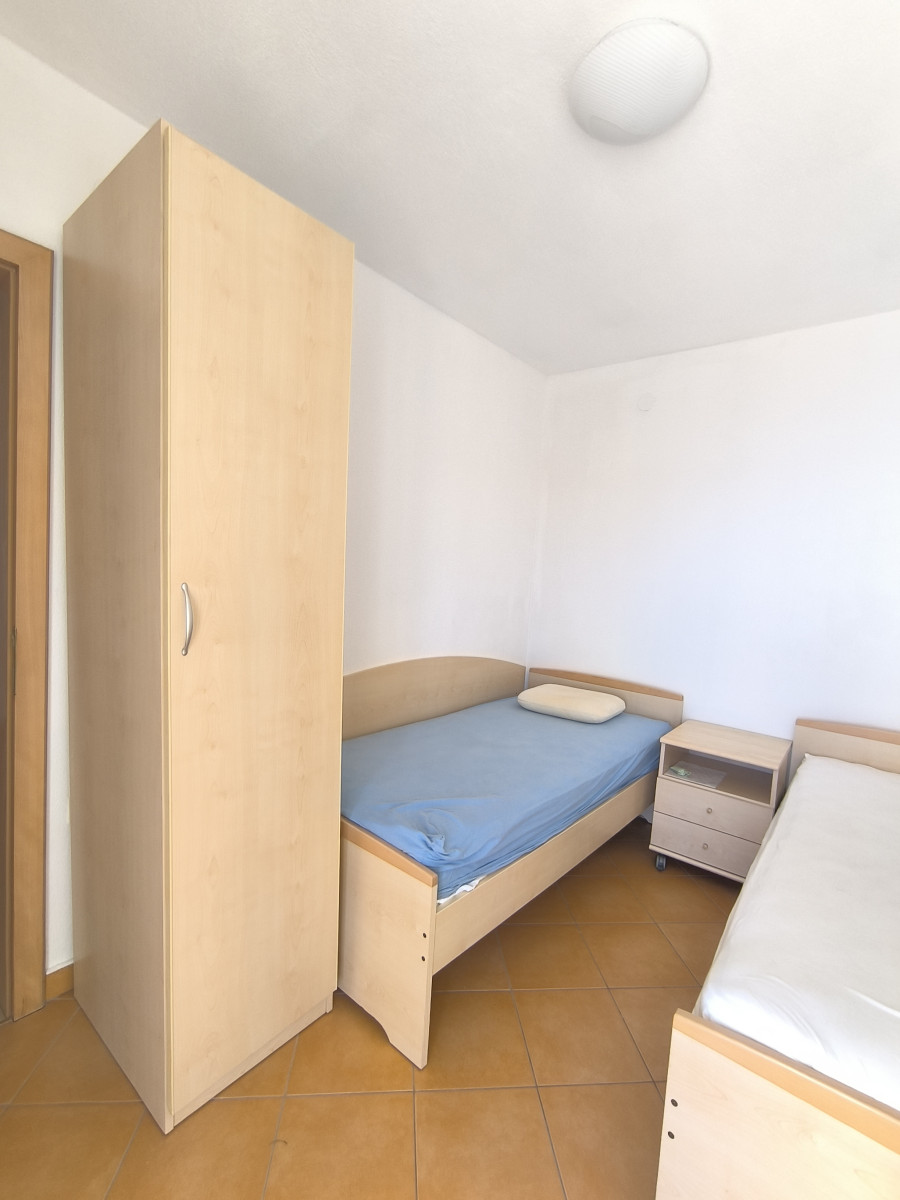 DVOSOBAN STAN BLIZU MORA