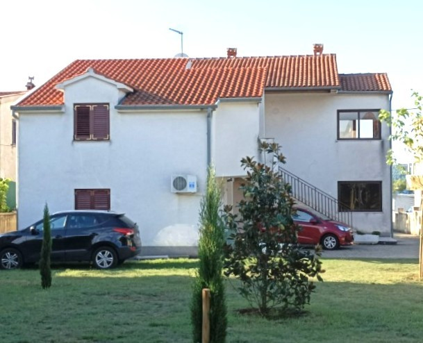 STUNNING BEACHFRONT HOUSE FOR SALE IN SV.FILIP I JAKOV(TURANJ), ZADAR RIVIERA