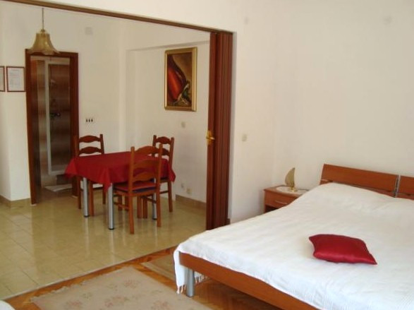 STUNNING BEACHFRONT HOUSE FOR SALE IN SV.FILIP I JAKOV(TURANJ), ZADAR RIVIERA