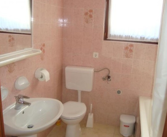 STUNNING BEACHFRONT HOUSE FOR SALE IN SV.FILIP I JAKOV(TURANJ), ZADAR RIVIERA