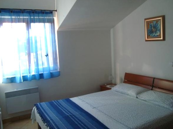 STUNNING BEACHFRONT HOUSE FOR SALE IN SV.FILIP I JAKOV(TURANJ), ZADAR RIVIERA