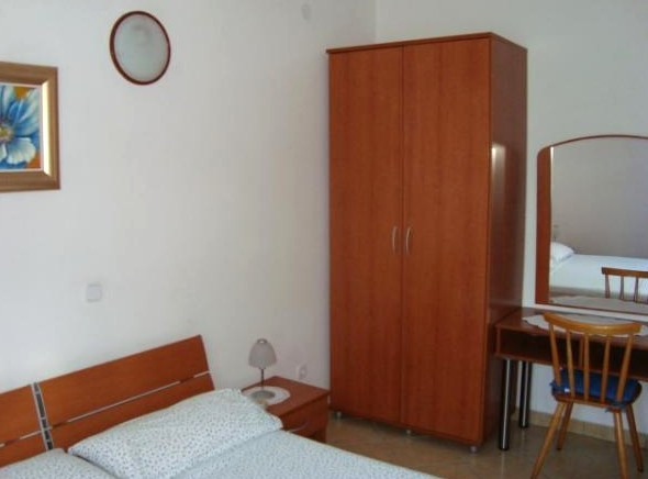 STUNNING BEACHFRONT HOUSE FOR SALE IN SV.FILIP I JAKOV(TURANJ), ZADAR RIVIERA