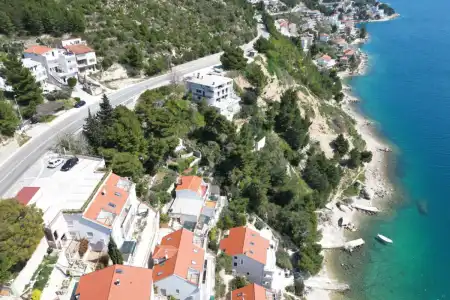 GRAĐEVINSKO ZEMLJIŠTE UZ MORE