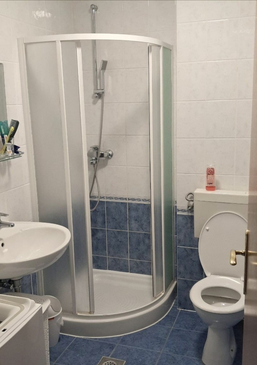 Two-bedroom apartment near the sea