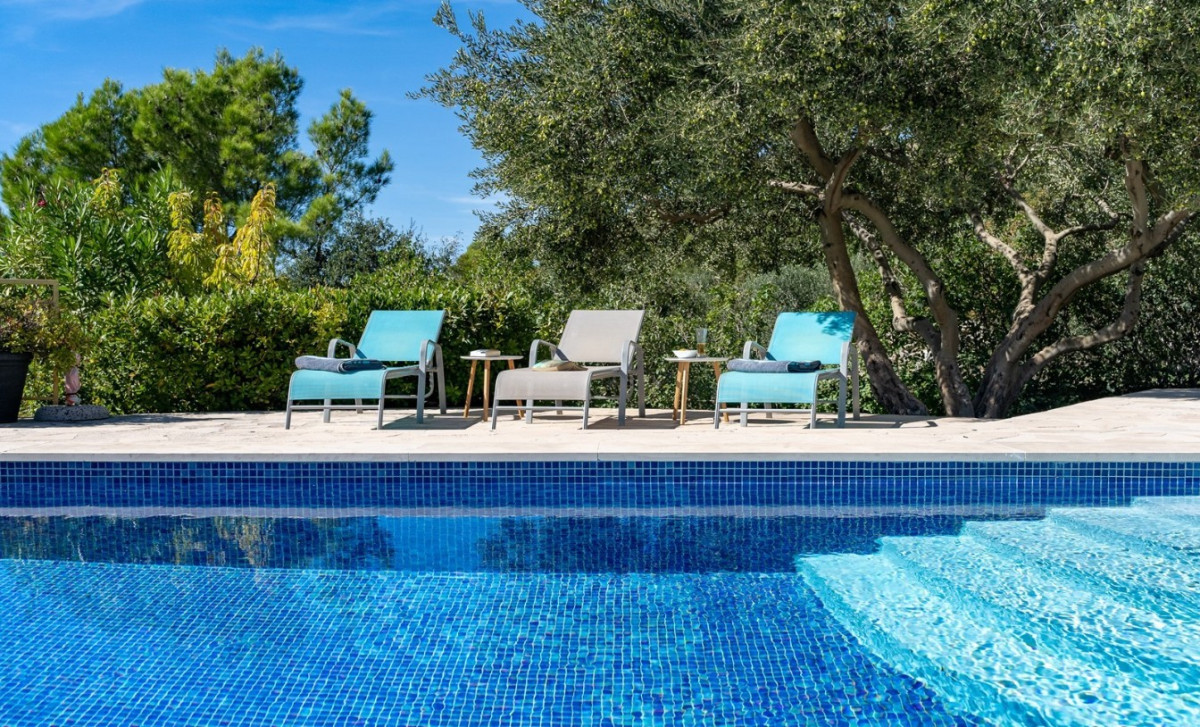 A CHARMING HOUSE FOR NATURE LOVERS