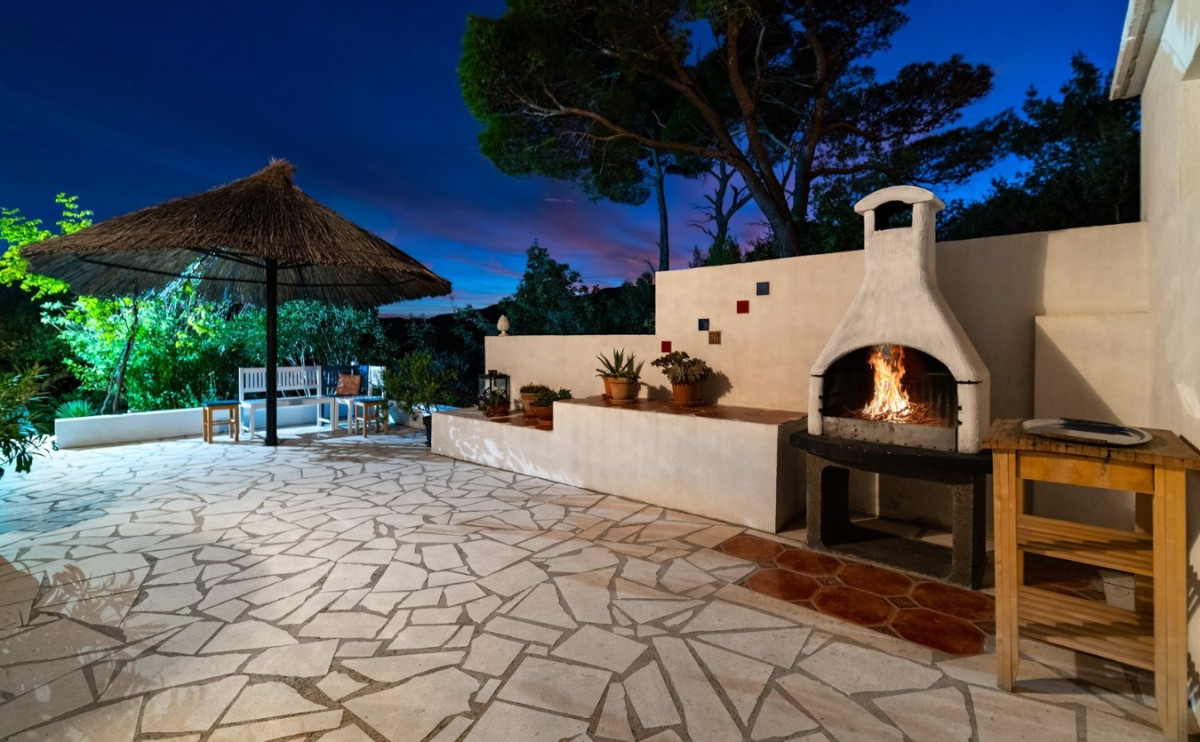 A CHARMING HOUSE FOR NATURE LOVERS