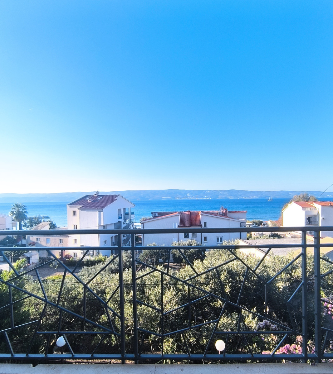 PROSTRANI TROSOBAN STAN UZ MORE