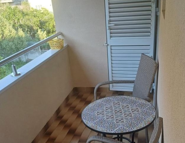 PROSTRANI TROSOBAN STAN UZ MORE