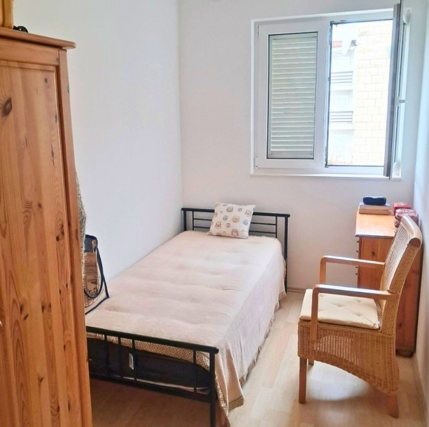 Two-bedroom apartment near the sea
