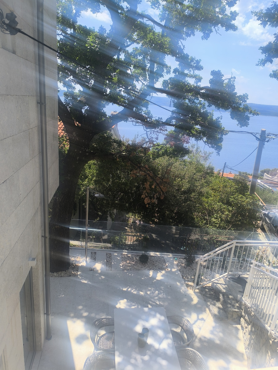 WUNDERSCHÖNES, RENOVIERTES HAUS MIT MEERBLICK