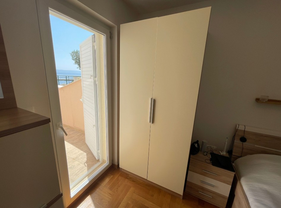 ZWEIZIMMER-WOHNUNG, TOPLAGE, NUR WENIGE SCHRITTE VOM MEER ENTFERNT