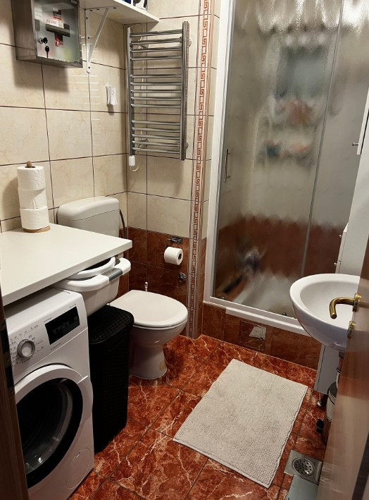ZWEIZIMMER-WOHNUNG, TOPLAGE, NUR WENIGE SCHRITTE VOM MEER ENTFERNT