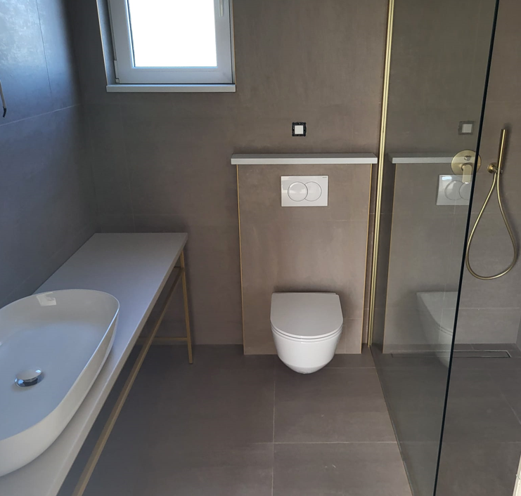 VILA S BAZENOM I POGLEDOM NA MORE