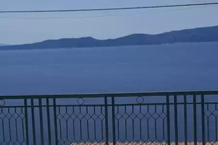 KUĆA BLIZU MORA