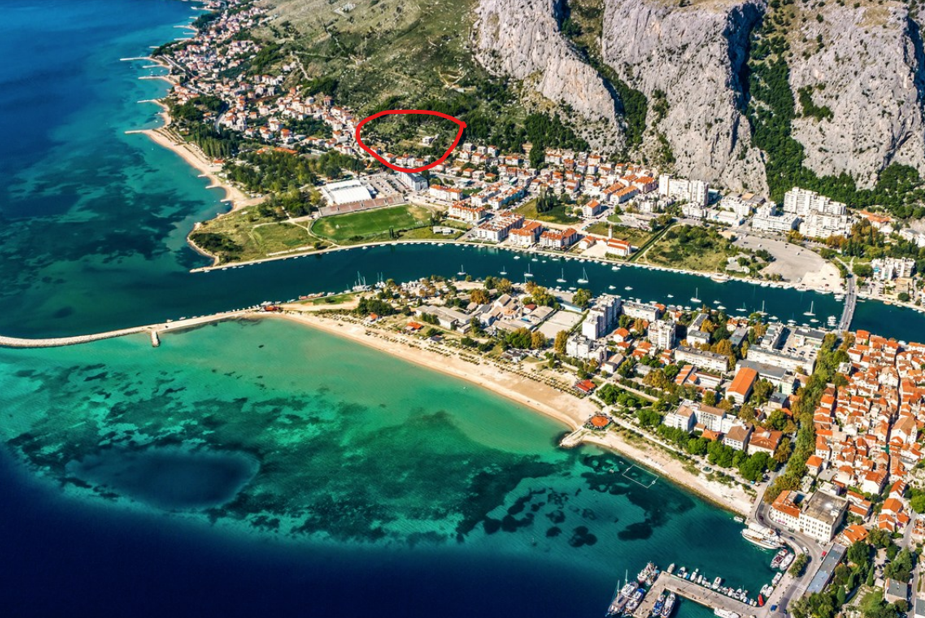 BAULAND IN OMIS
