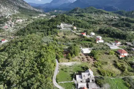 GRAĐEVINSKO ZEMLJIŠTE, OSTRVICA