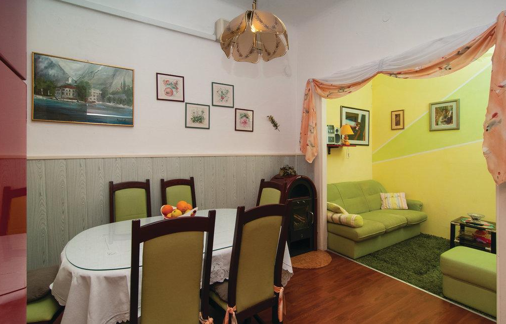 ZWEIZIMMERWOHNUNG