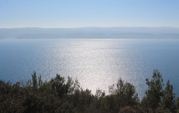 GRAĐEVINSKO ZEMLJIŠTE OMIŠ, STANIĆI