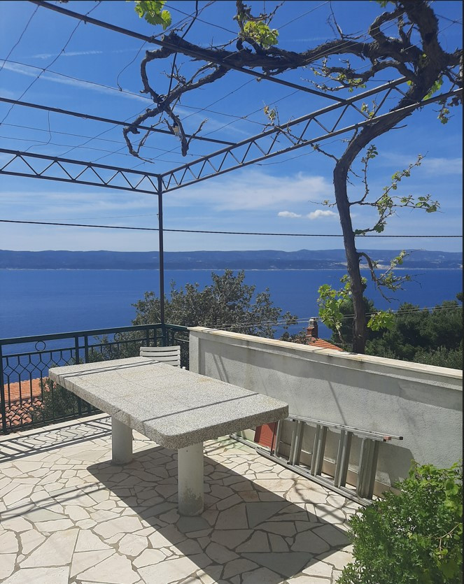 KUĆA BLIZU MORA